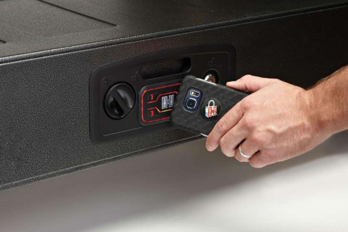 Hornady 98190 Rapid RFID Safe AR Gun Locker
