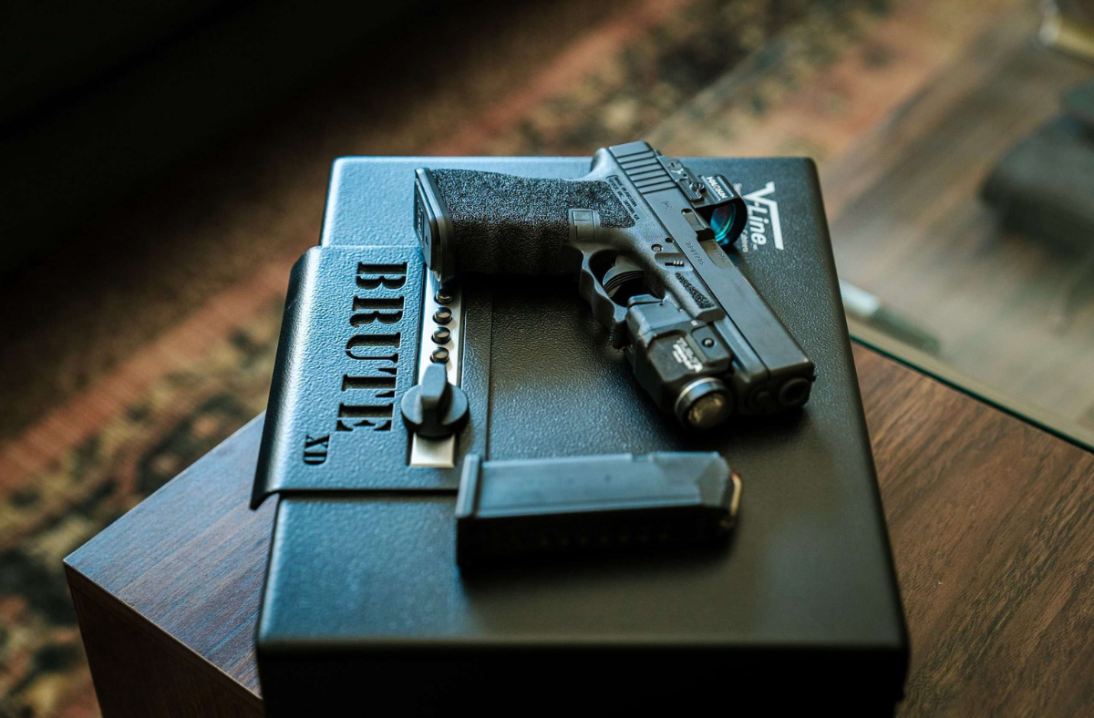 V-Line Brute XD Heavy Duty Large Pistol Safe 1394-S FBLK XD