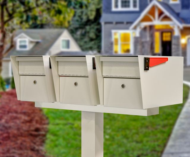 Mail Boss 3-Box Spreader Bar