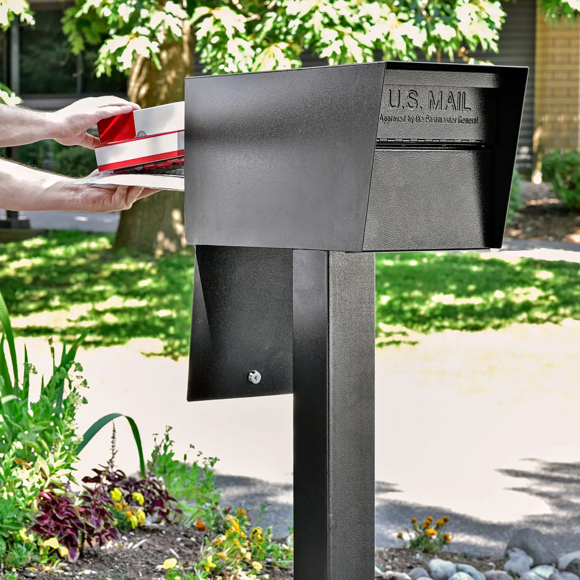 Mail Boss Mail Manager Street Safe - Rear Locking Mailbox